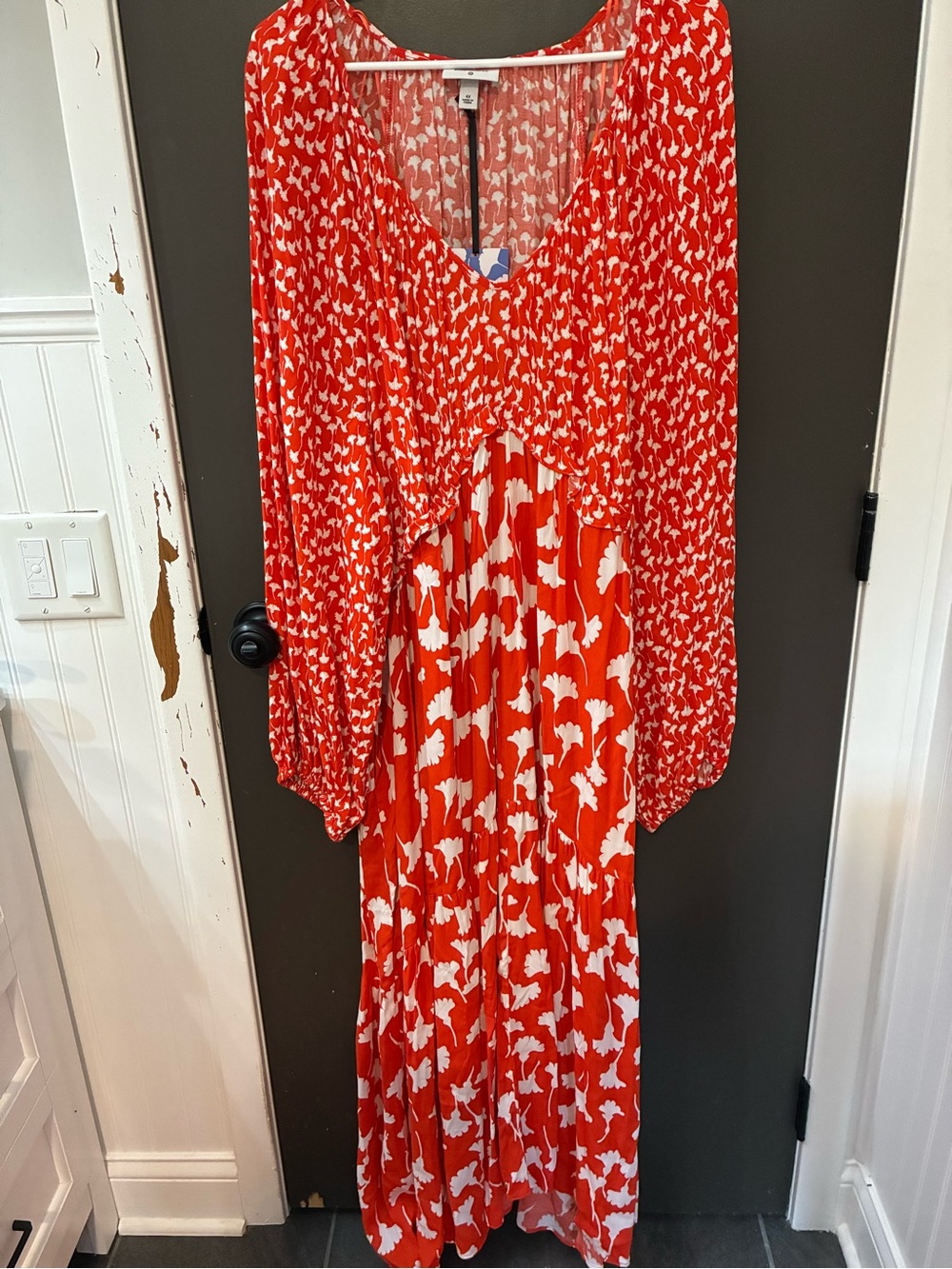 Diane Von Furstenberg Redish/orange and White Ginko leaf Printed Maxi Dress